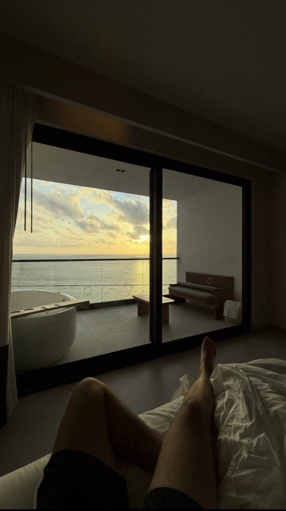 Vista para o mar na suite do Ava Resort