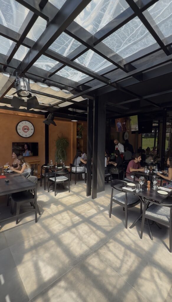 Área Externa do Restaurante - Restaurante Masterchef em Sorocaba