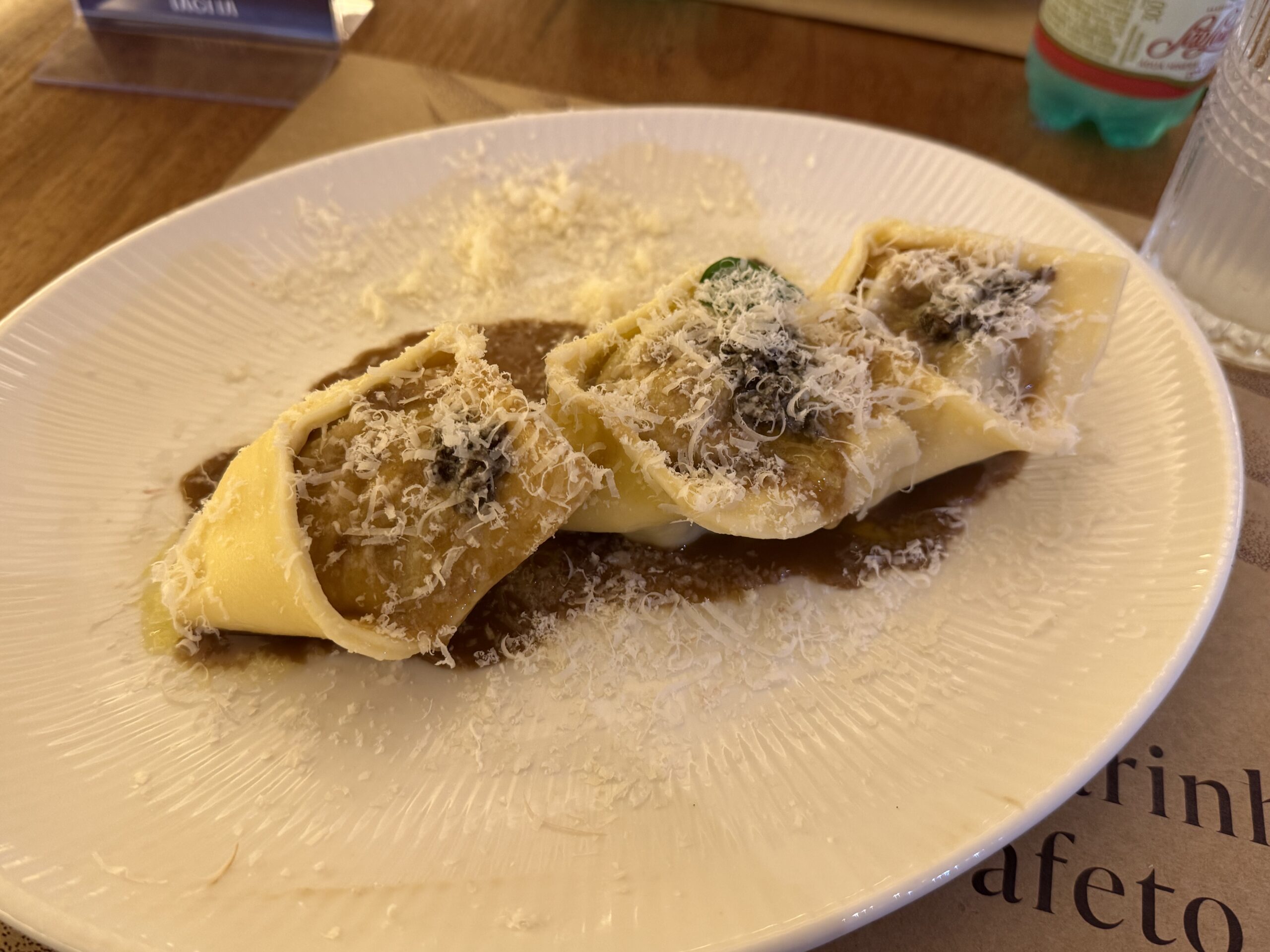 Gran Tortelone com demi glace do Taglia